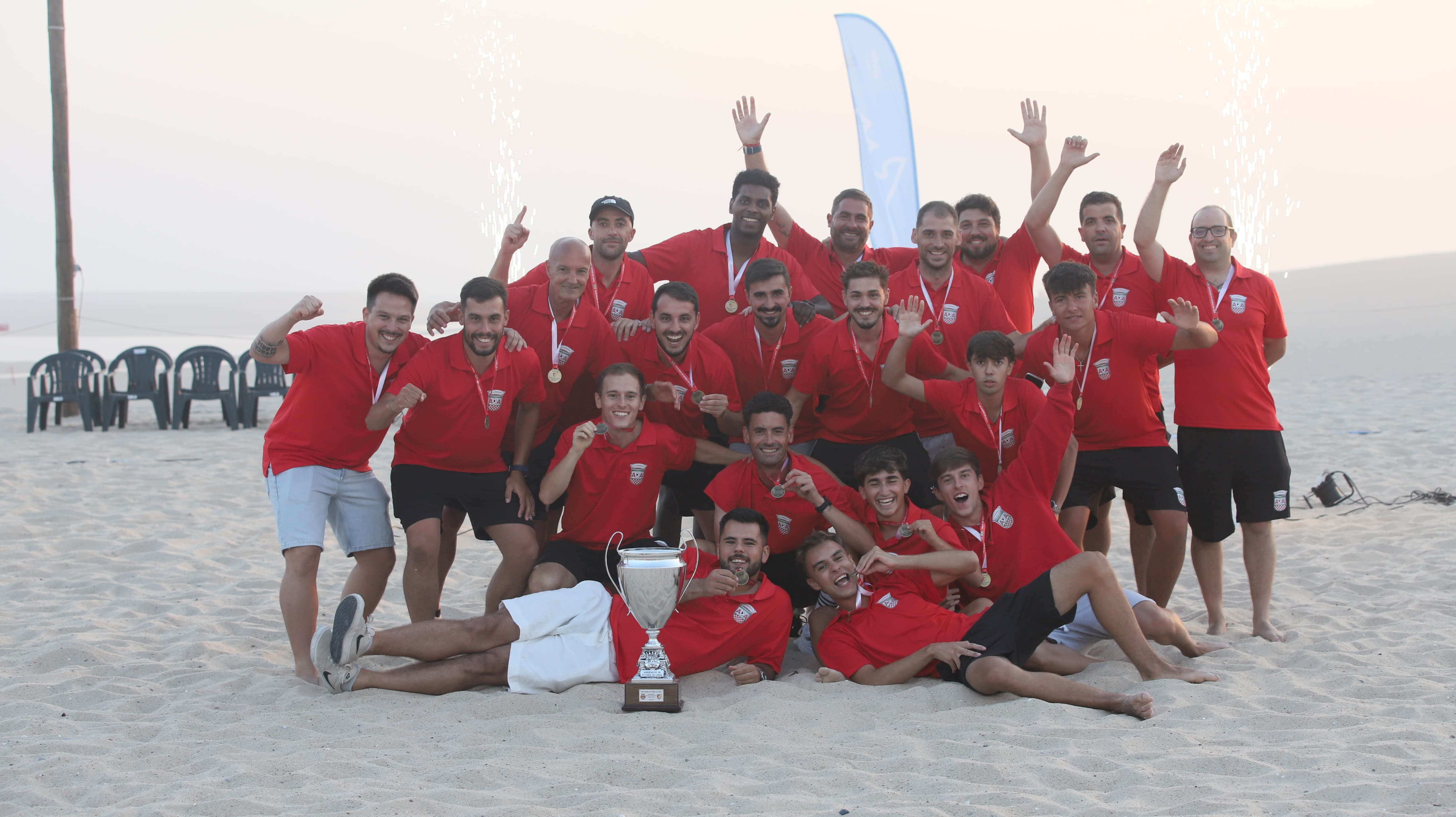 ADF Alvorninha vence o Campeonato Distrital de Seniores Masculinos de Futebol de Praia