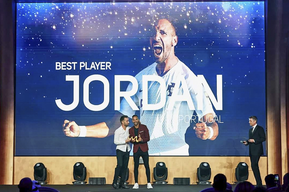 Jordan Santos conquista prémio de melhor jogador do mundo de futebol de praia