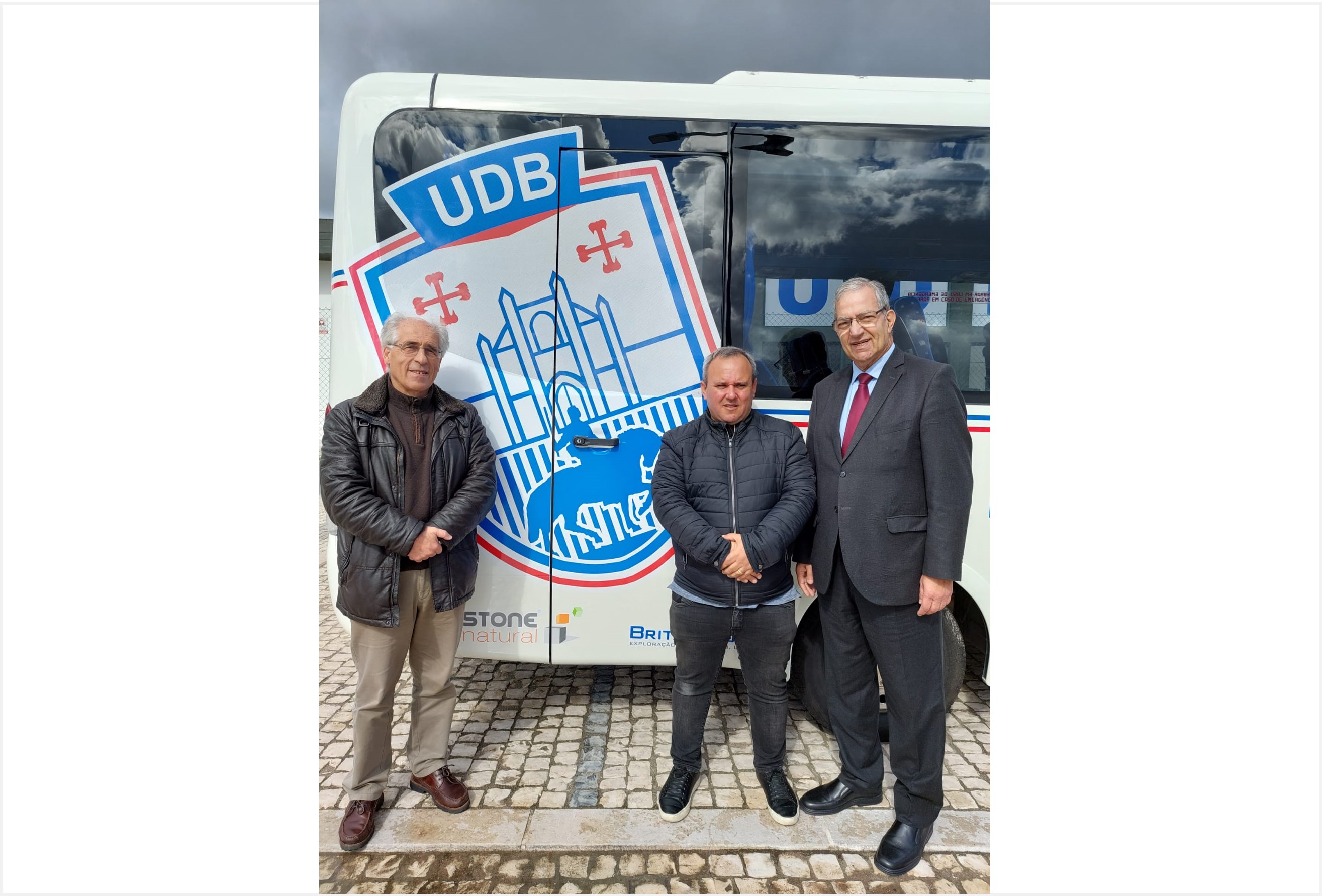 AF Leiria presente na apresentação do novo autocarro da UDB-Batalha