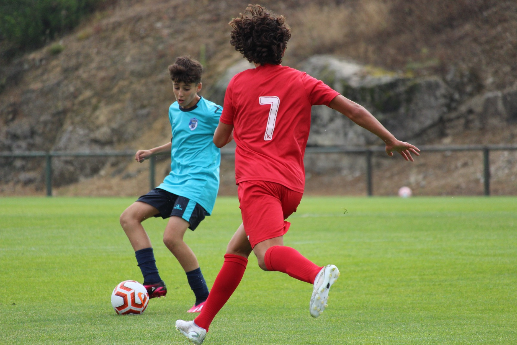 Seleção Nacional de Futebol Feminino Sub-23 realiza jogos na Marinha Grande  e Leiria