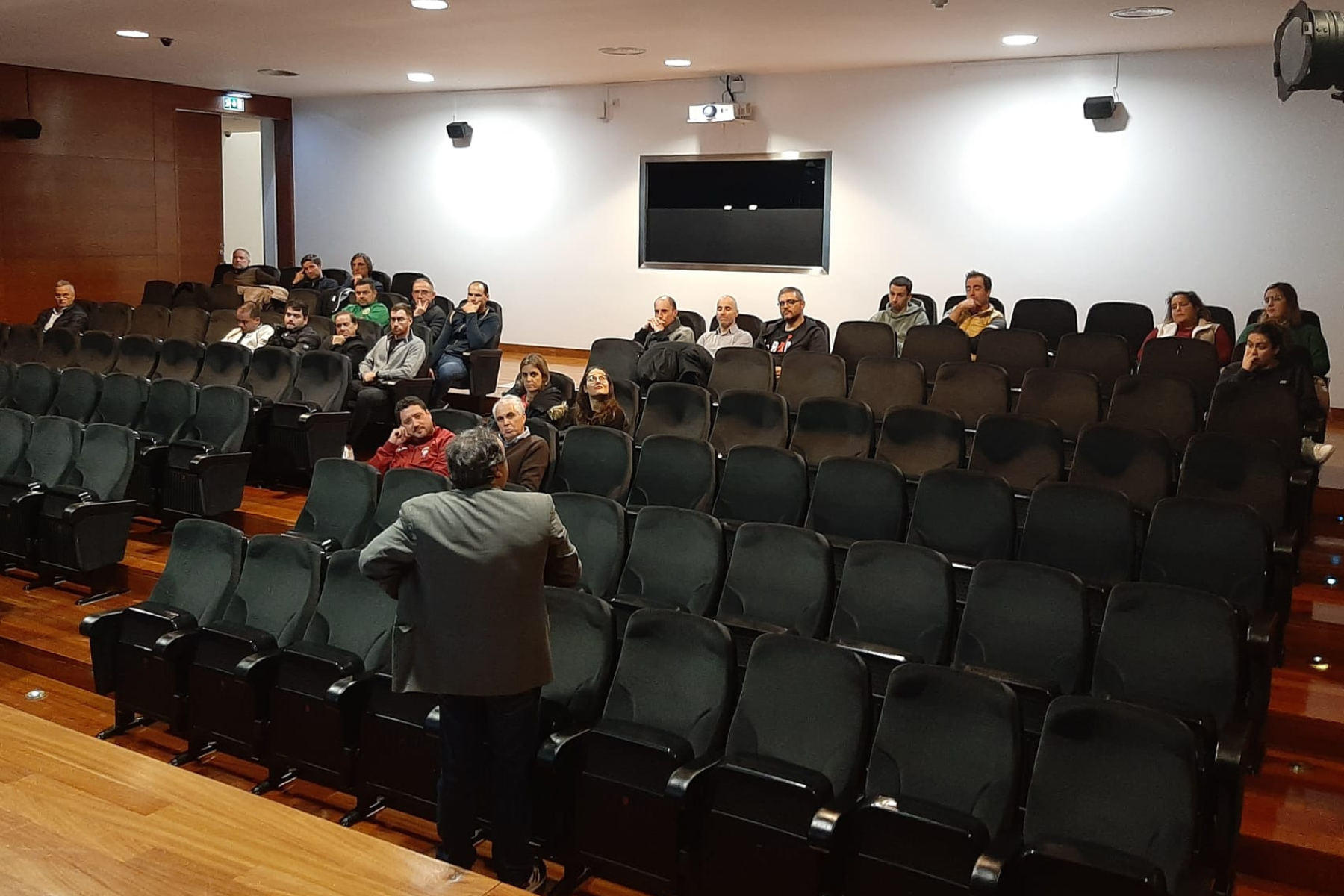 AF Leiria realiza Sessão do Programa "Saber Estar no Futebol/Futsal"