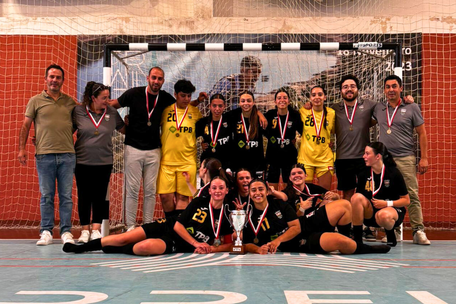 AF Leiria presente em entrega da Taça do Torneio de Abertura Interdistrital Global ID ao SC Ferreira do Zêzere