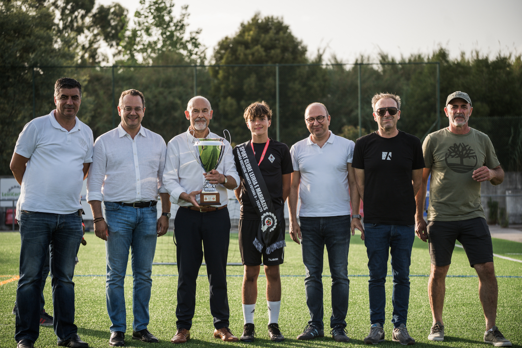 AF Leiria presente em entrega da Taça do Campeonato Distrital de Futebol 9 ao SCL Marrazes