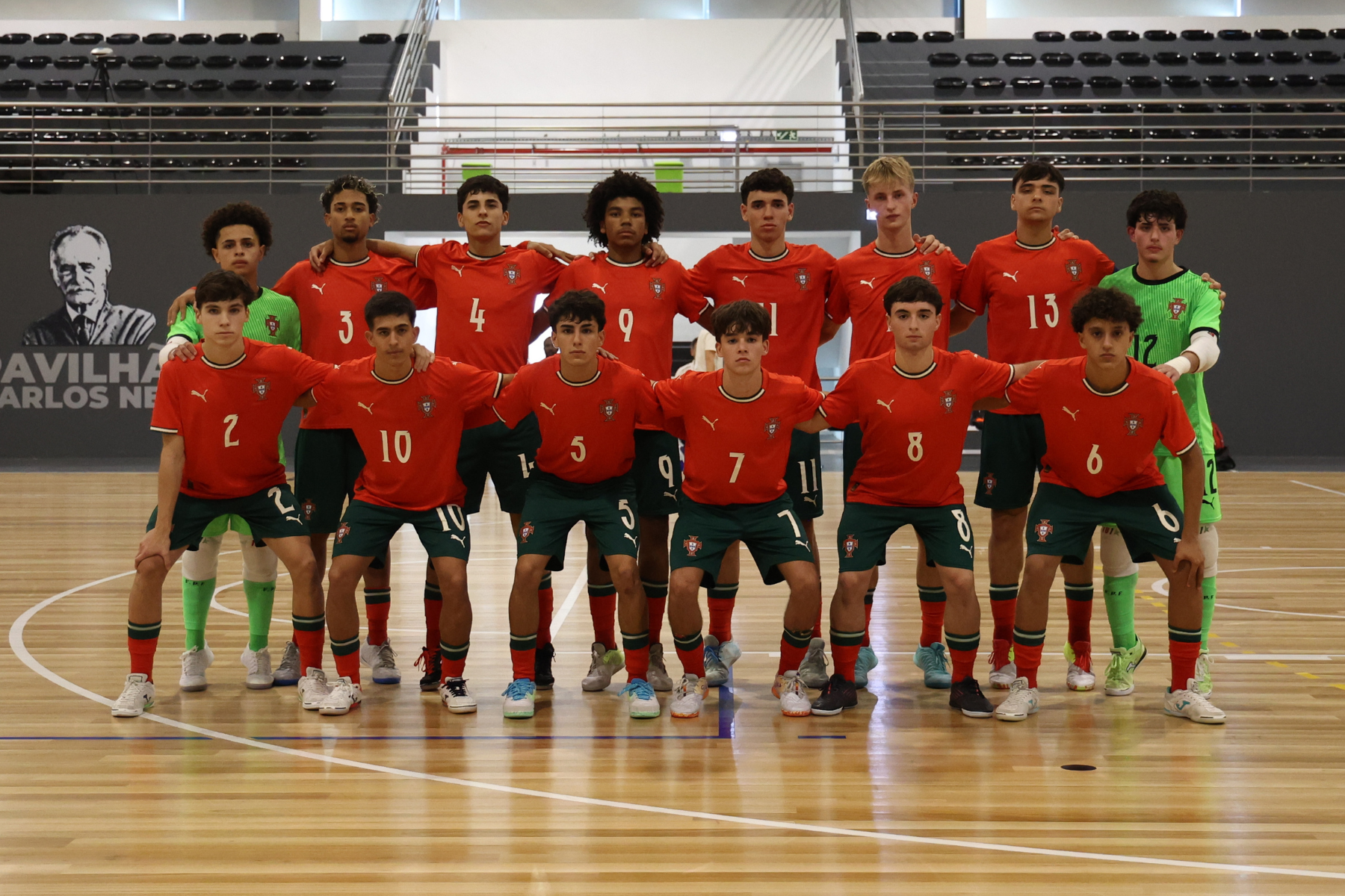 Portugal vence a dobrar em Leiria