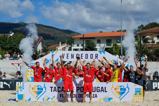 ACD "O Sótão" conquista a Taça de Portugal de Futebol de Praia